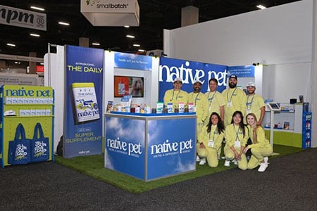 Native Pet_custom display_450x300 booth_rental_10x10_300x250